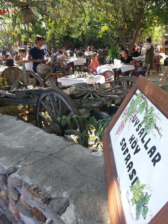 Uysallar Koy Evi Gokceada Bilik gambar