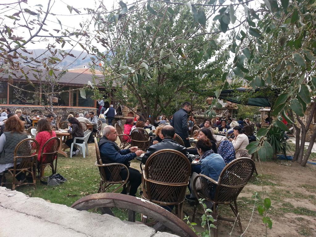 Uysallar Koy Evi Gokceada Bilik gambar